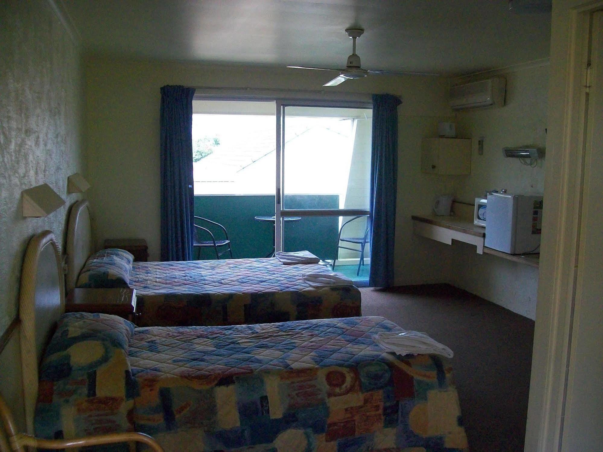Sun Plaza Motel - Mackay Buitenkant foto