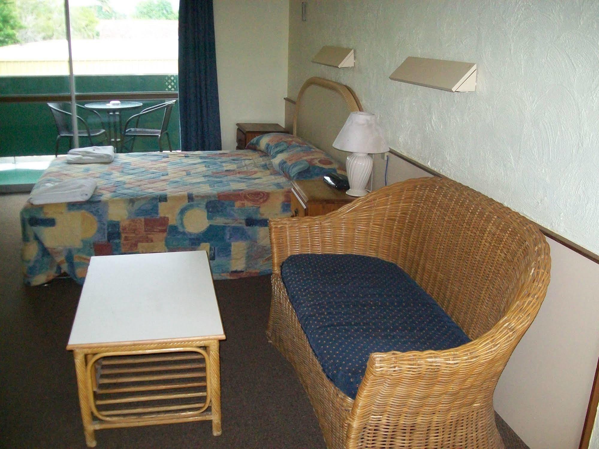Sun Plaza Motel - Mackay Buitenkant foto