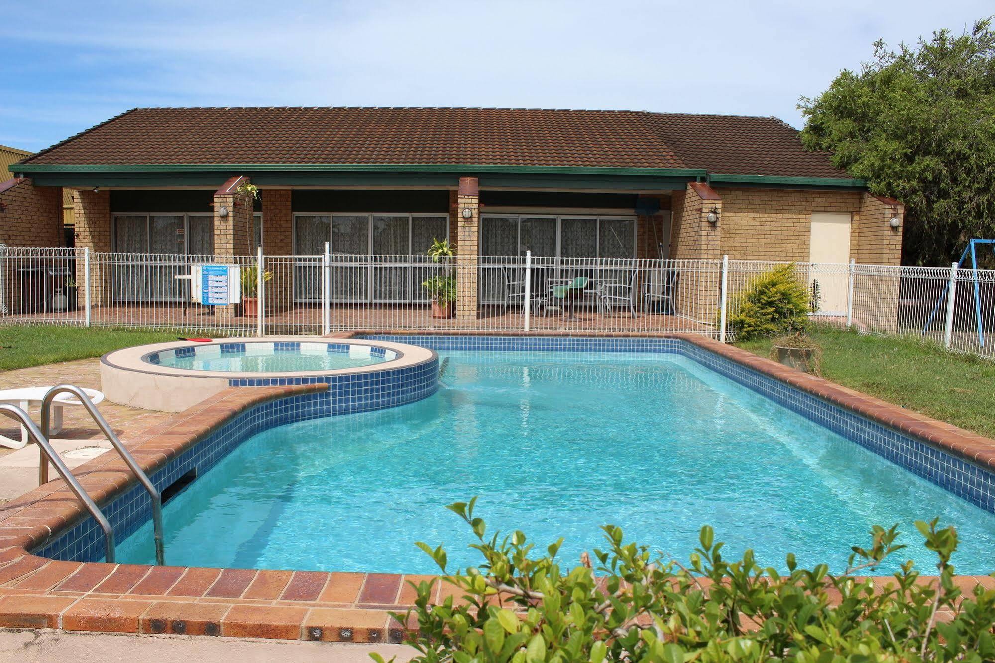 Sun Plaza Motel - Mackay Buitenkant foto